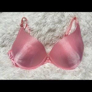 Frederick’s of Hollywood Satin push up bra